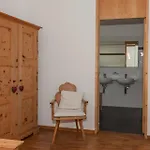 Chesa Guardamunt Apartman