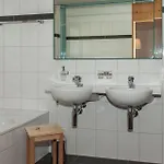 Chesa Guardamunt Apartman *